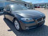 BMW 520 D Touring Autom  AHK XENON PDC NAVI TEMPOMAT