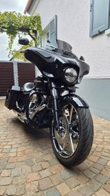 Harley-Davidson Street Glide Custom Bagger Umbau 2010 Model - MOTORRAD AUS DEM JAHR 2009