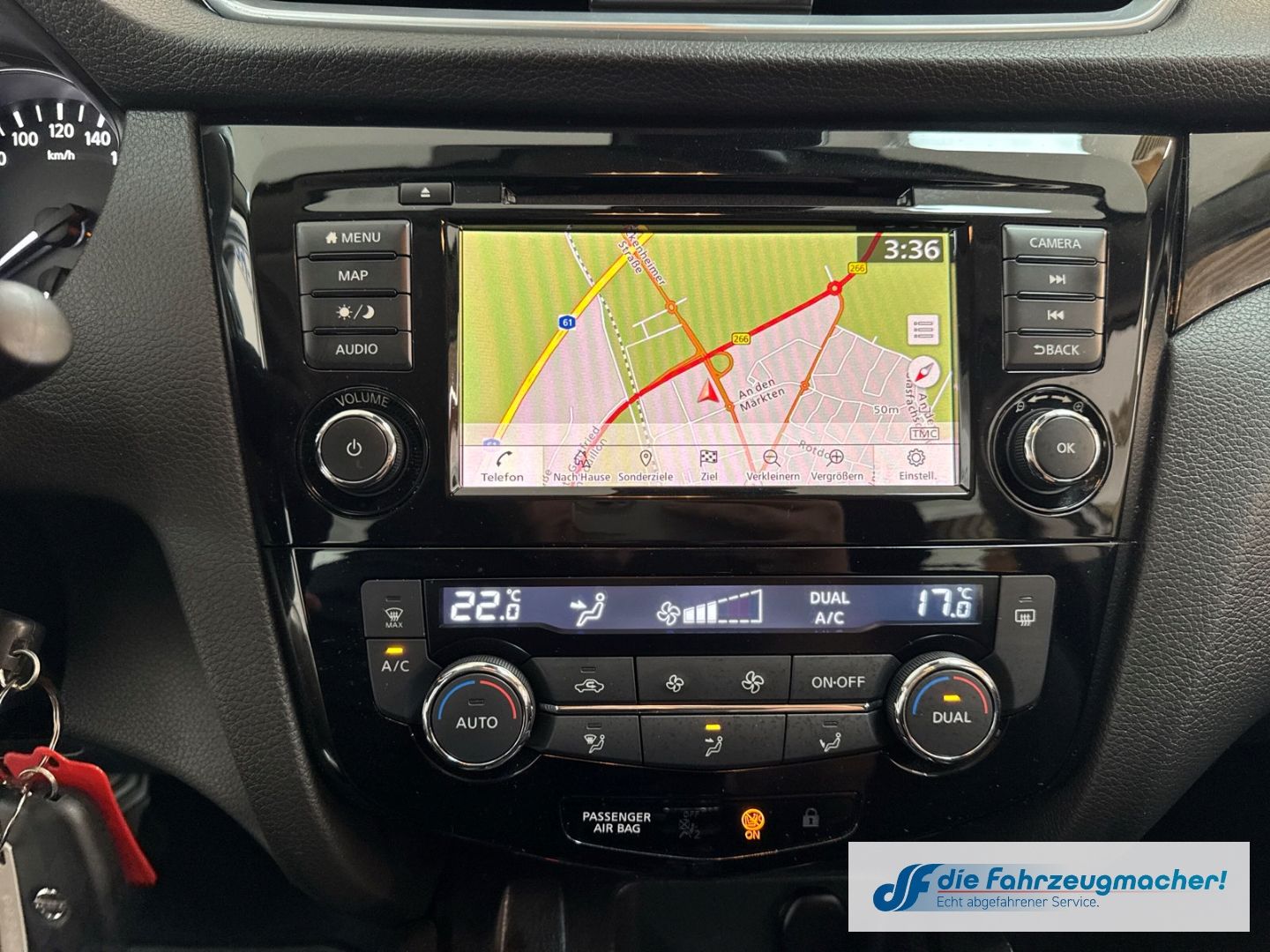 Fahrzeugabbildung Nissan Qashqai Shiro Navi Mehrzonenklima DAB SHZ Spurha