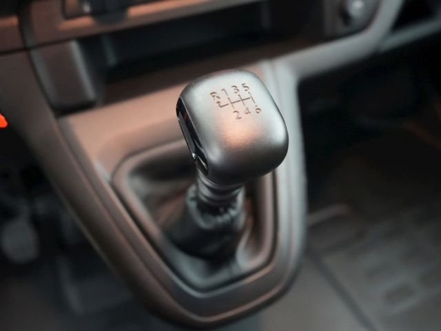Vivaro C CARGO L CDTI+NAVI+SCHIEBETÜR+PARKPILOT+