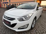 Hyundai i40 1.6 Comfort Klima SHZ PDC MFL LMF - Hyundai i40: Limousine