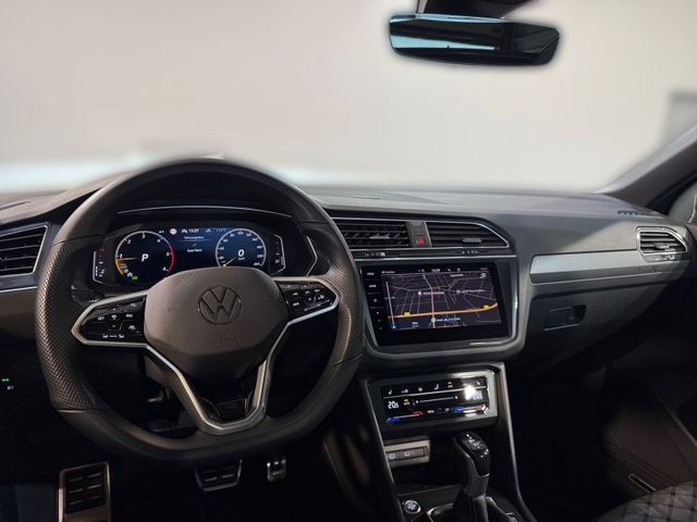 Tiguan 2.0 TDI DSG R-LINE 4M +IQ.LIGHT+PANO+HUD+