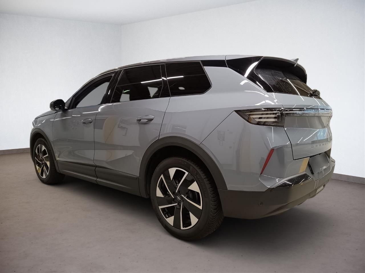 Fahrzeugabbildung Opel Grandland 1.2 48V Mild-Hybrid 100 kW GS