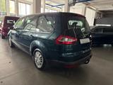 Ford Galaxy 2.0 TDCi GHIA NAVI PANORAMA AHK 7-SITZER - gebrauchte Ford Galaxy aus dem Jahr 2006