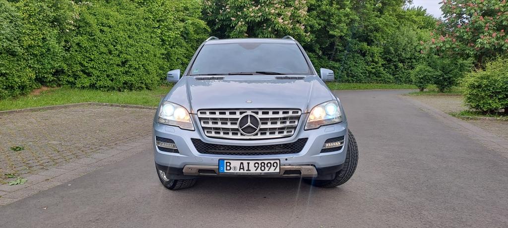 Mercedes-Benz ML 300
