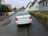 Skoda Octavia 1.2 TSI - Skoda Octavia mit Benzin-Antrieb: Limousine, 1.2