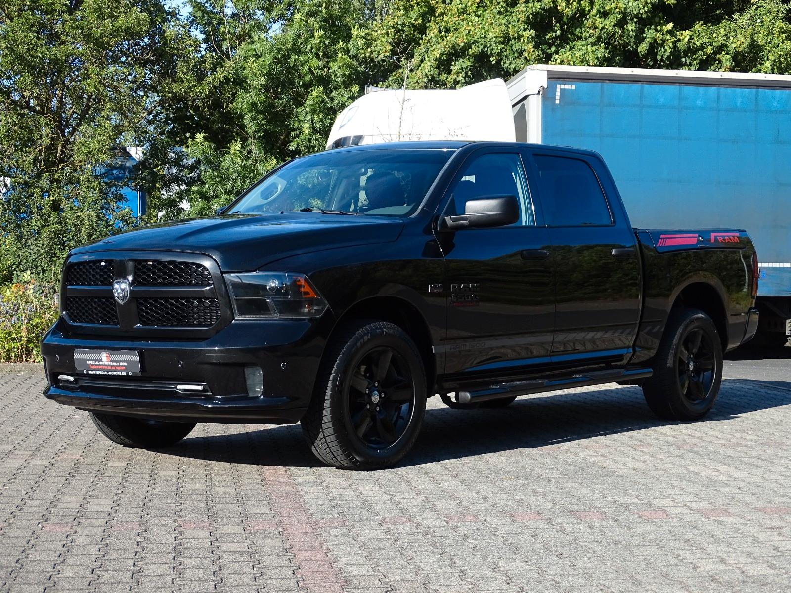 Dodge RAM 1500 5.7L V8 4x4 HEMI *BLACK LIMITED*CrewCab