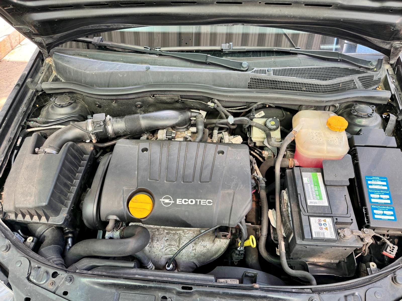 Opel Astra 2005 — photo 6