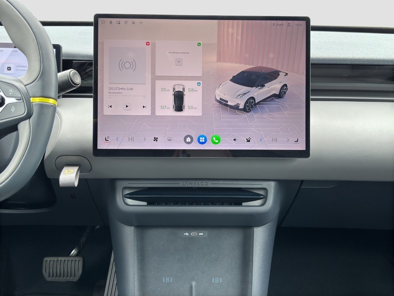 Lynk & Co 02