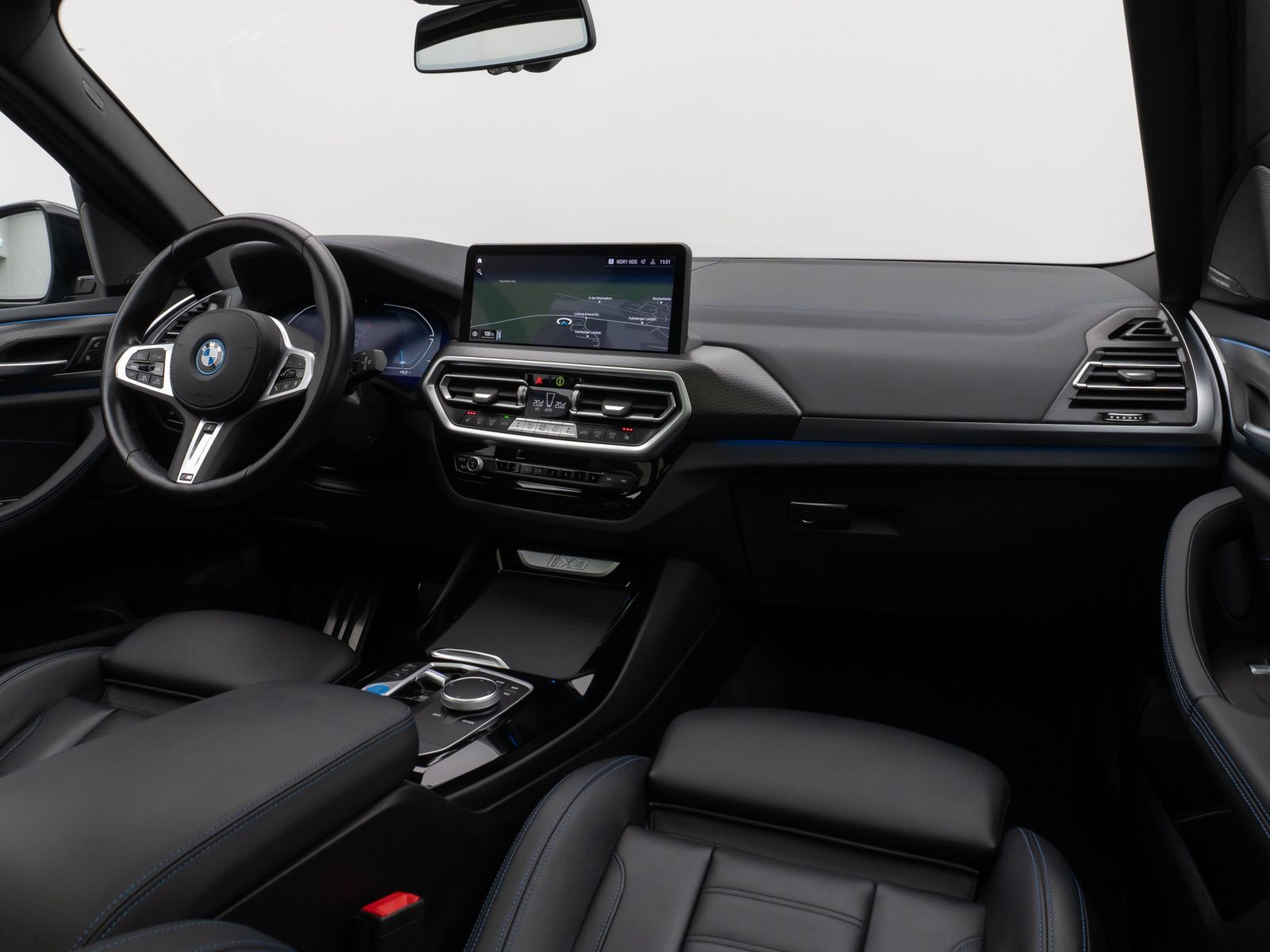 Fahrzeugabbildung BMW iX3 Impressive M Sport Panorama 360°HUD DAB H/K