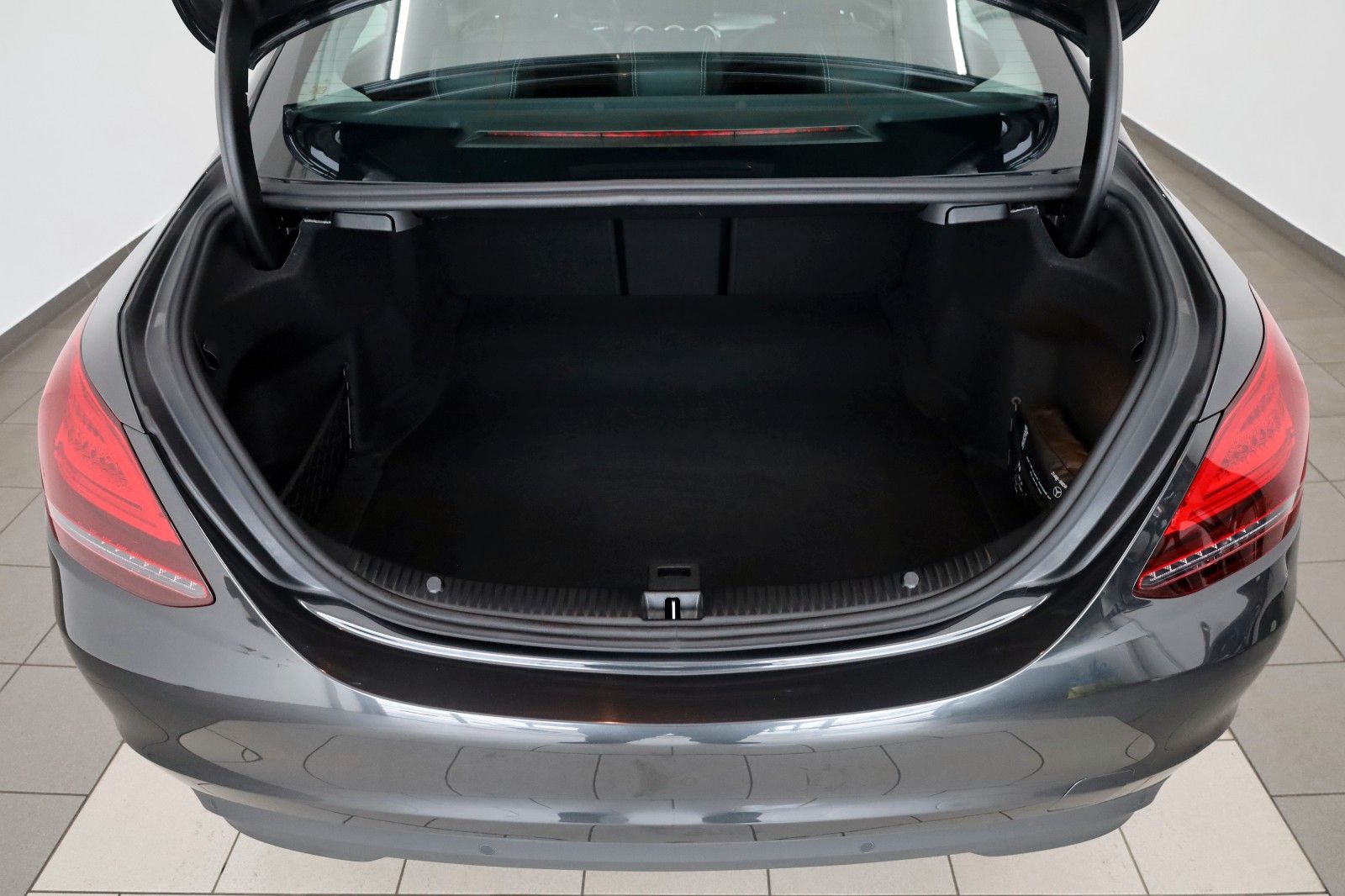 Fahrzeugabbildung Mercedes-Benz C 200d Limousine Leder,Navi,LED,360°Kamera,SH