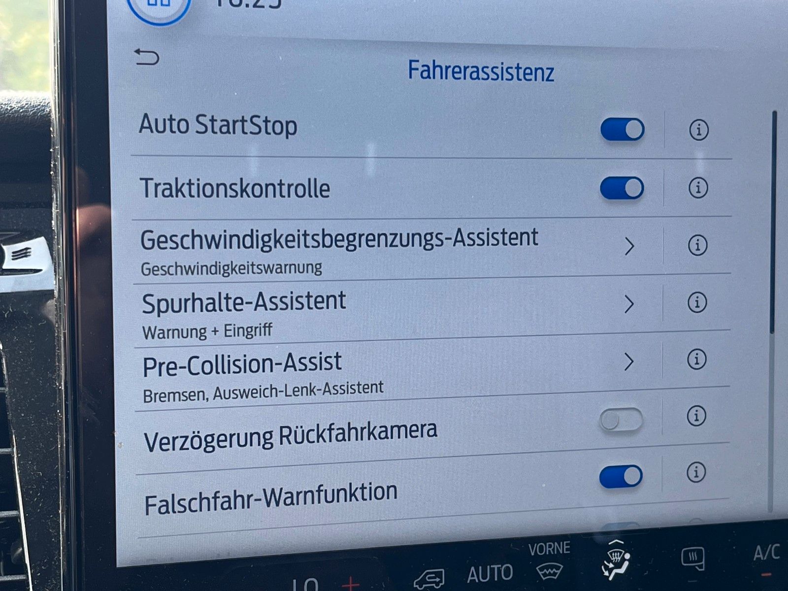 Fahrzeugabbildung Ford Transit 350 L3 Kasten hoch lang KLIMA AHK