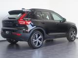Volvo XC40 B4 B R Design LED/NAVI/ACC/LEDER/360° - Volvo XC40 in Wiesbaden