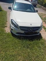 Mercedes-Benz Mercedes a - Mercedes-Benz A 180: Sportwagen