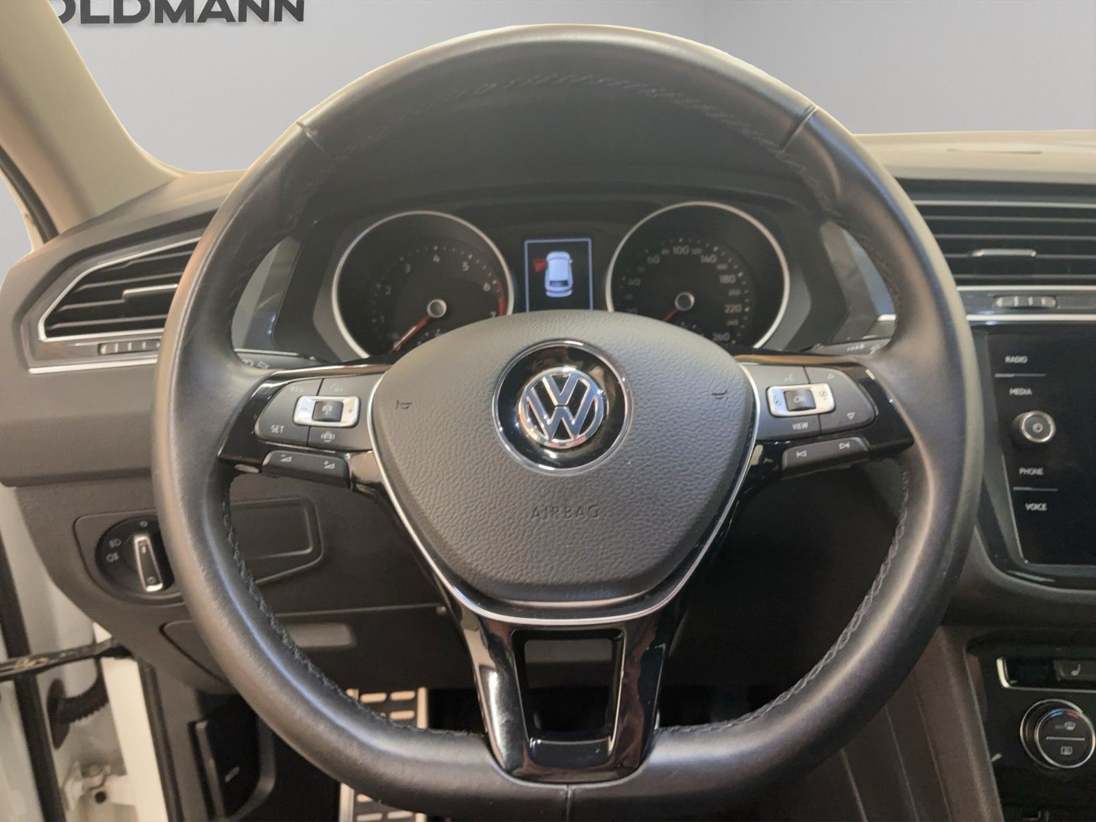 Fahrzeugabbildung Volkswagen Tiguan 1.5 TSI BMT IQ.DRIVE Start-Stopp