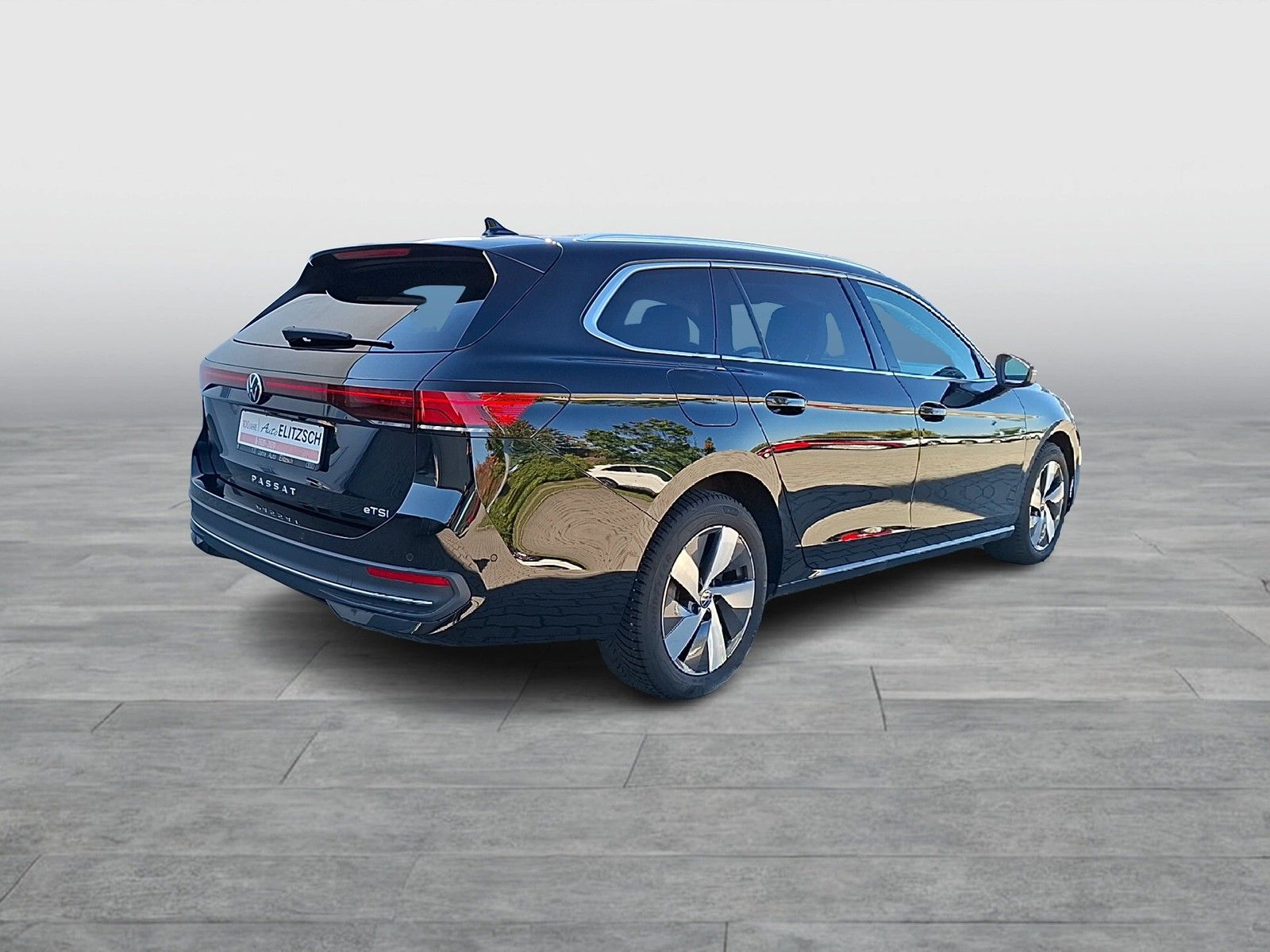 Fahrzeugabbildung Volkswagen Passat Variant eTSI Business DSG LED Navi AID HU