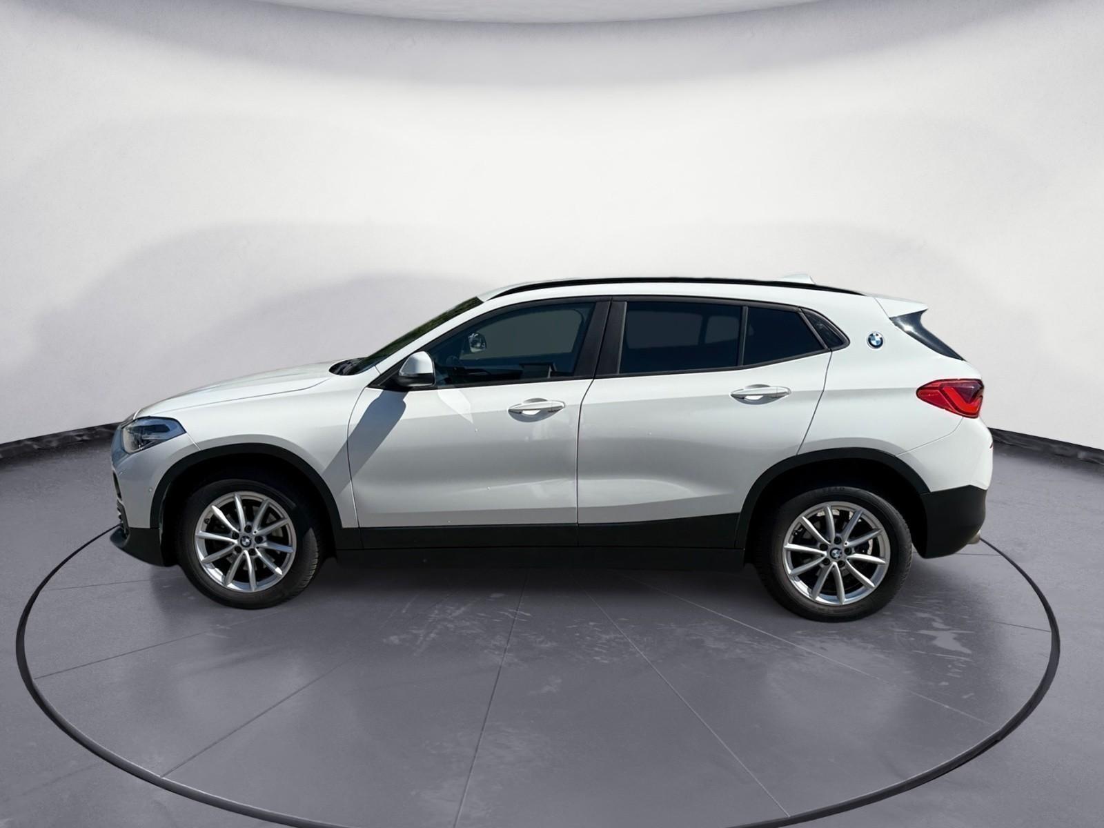 BMW X2 sDrive18i Advantage Navi Klima PDC Kamera Sit