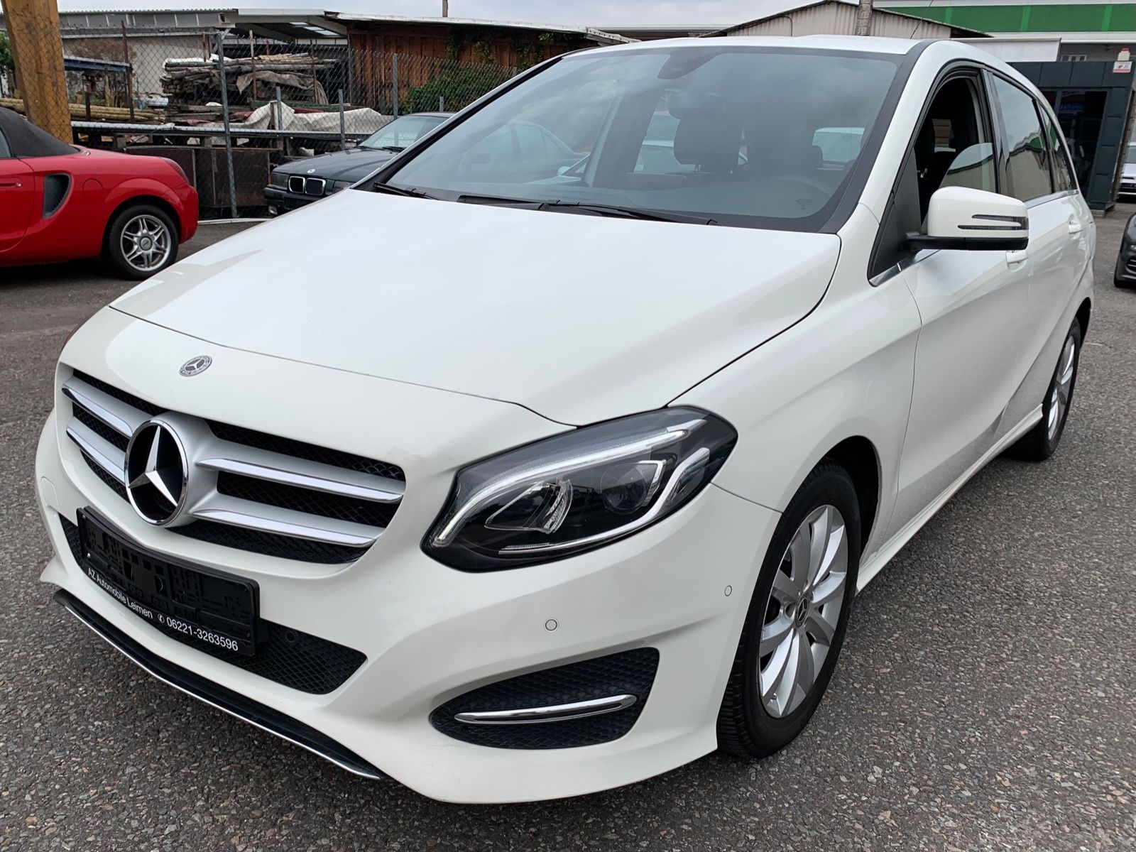 MERCEDES-BENZ B 200
