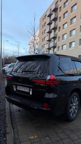 Lexus LX 450d - Lexus: Lx