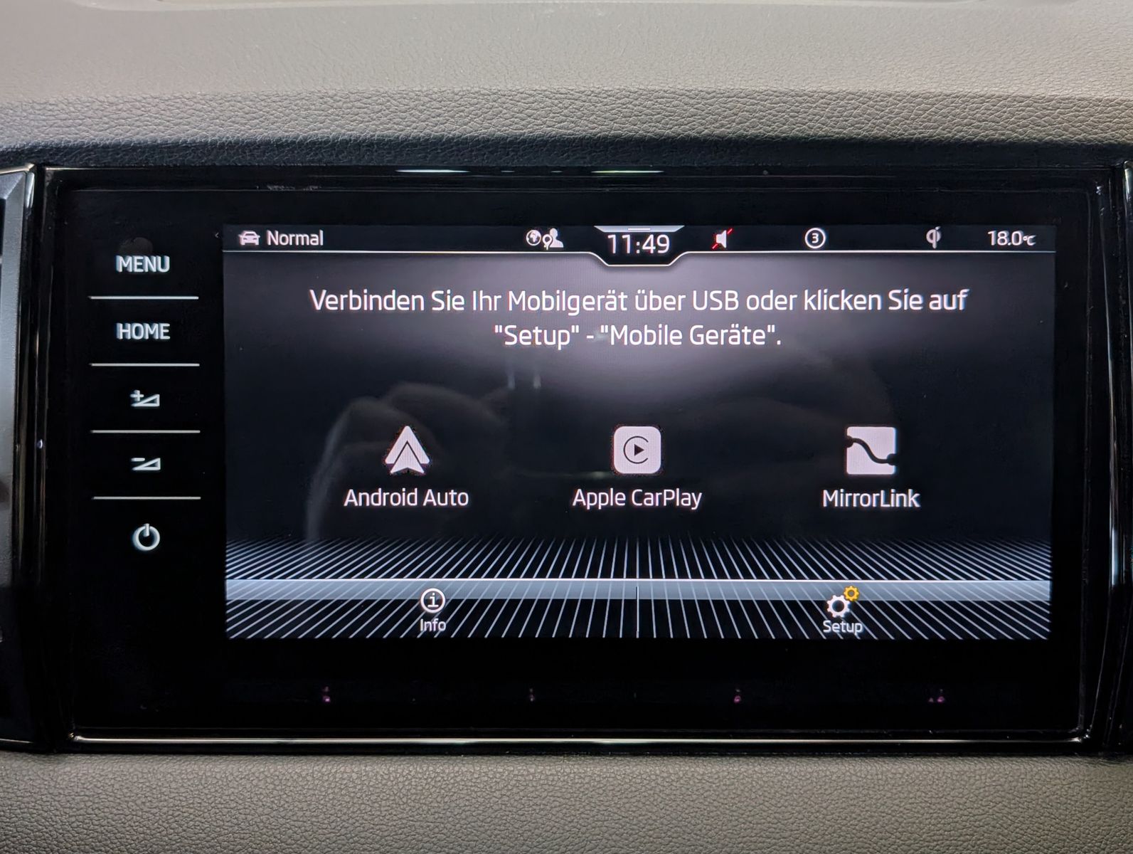 Fahrzeugabbildung SKODA Karoq 2.0 TDI DSG Sportline 4x4 ACC LED Cam AHK