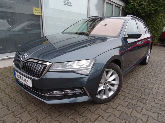 Skoda Superb Combi iV PANO LEDER AHK ACC VIRTUAL COCPI