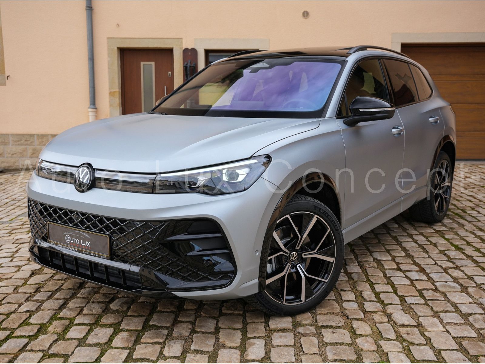 Volkswagen Tiguan R-Line 2.0 TDI 4MOTION/Lederpaket/HUD/360