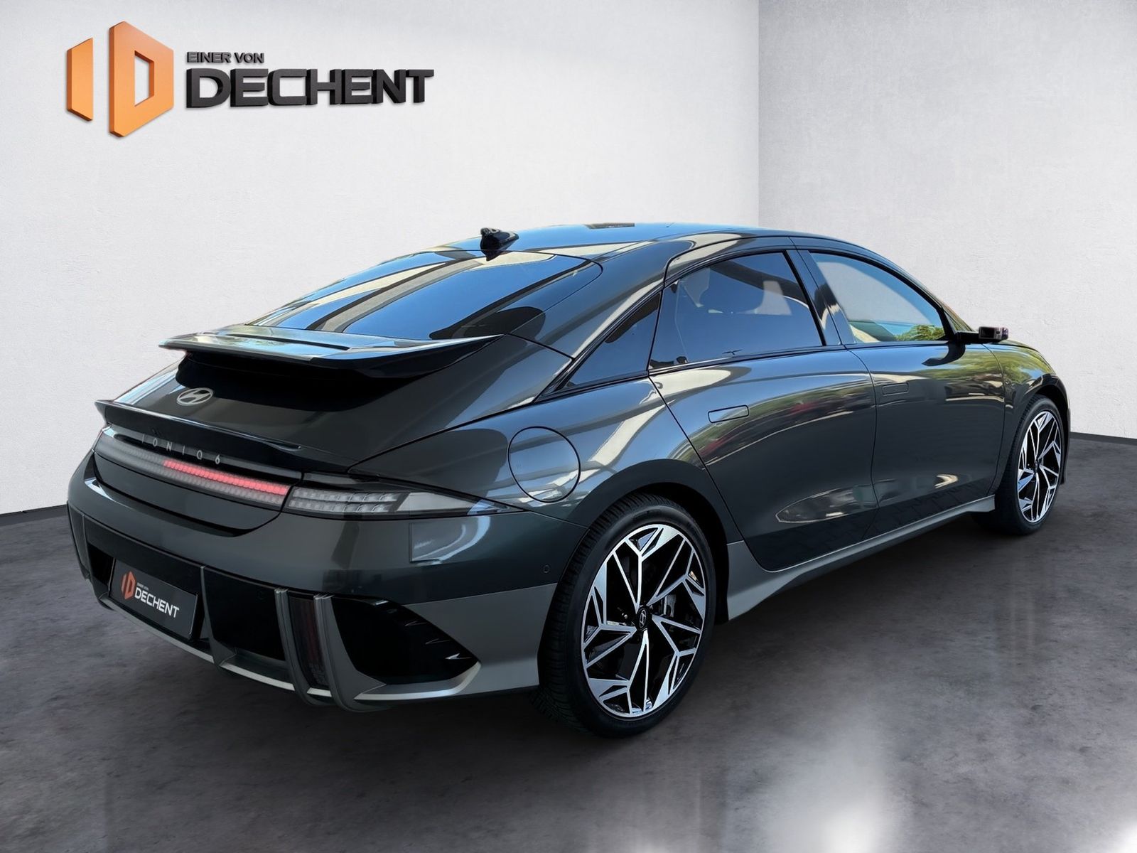 Fahrzeugabbildung Hyundai Ioniq 6 Elektro 77 Uniq 360,HUD,Kamera,LED,Navi