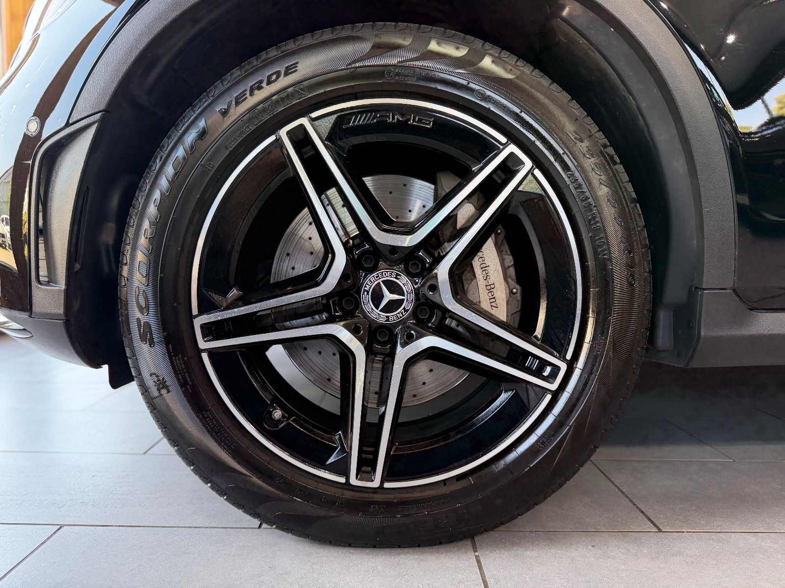 Fahrzeugabbildung Mercedes-Benz GLC 200 4Matic|AUTOMATIK|AMG-LINE|DIGI-TACHO|AHK