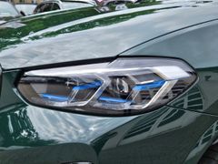 Fahrzeugabbildung X4 M Competition HUD AD Navi Digitales Cockpit M