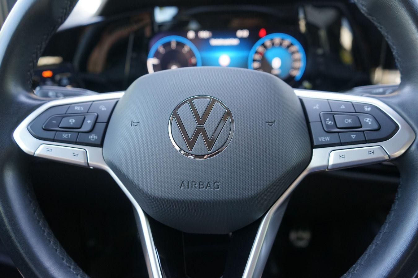 Volkswagen Golf Variant VIII 2.0 TDI Active*Panorama*LED*