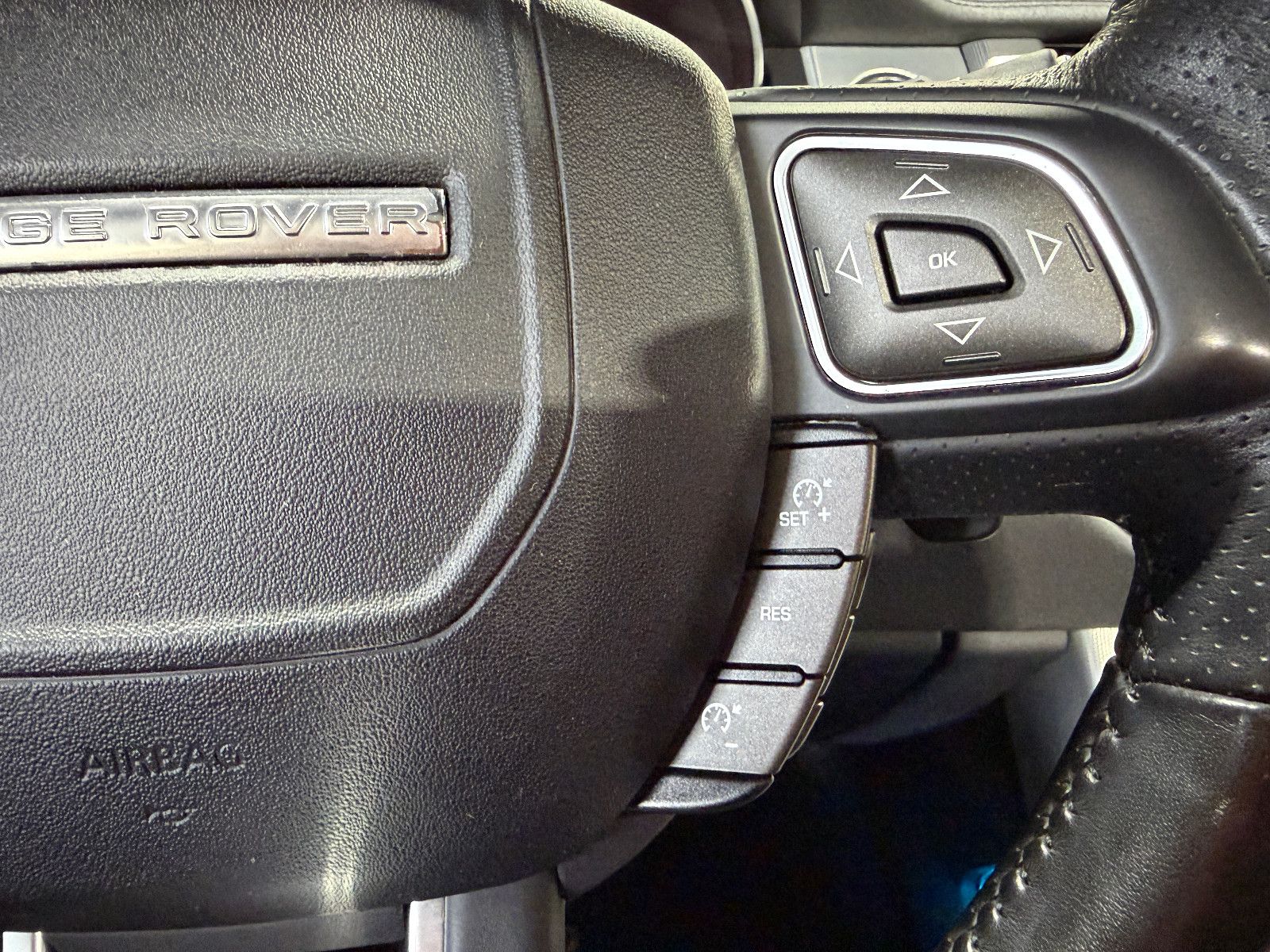 Fahrzeugabbildung Land Rover Cabriolet HSE Dynamic/360'KAM/LED/LEDER/NAVI/HUD