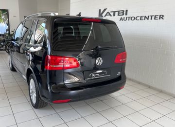 Volkswagen Touran - 4