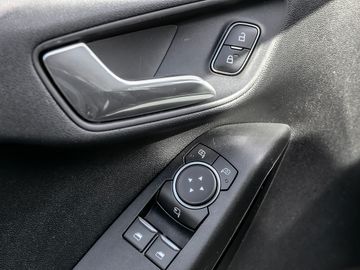 Ford Fiesta 1.0 Cool & Connect & Sound- & Winterpaket