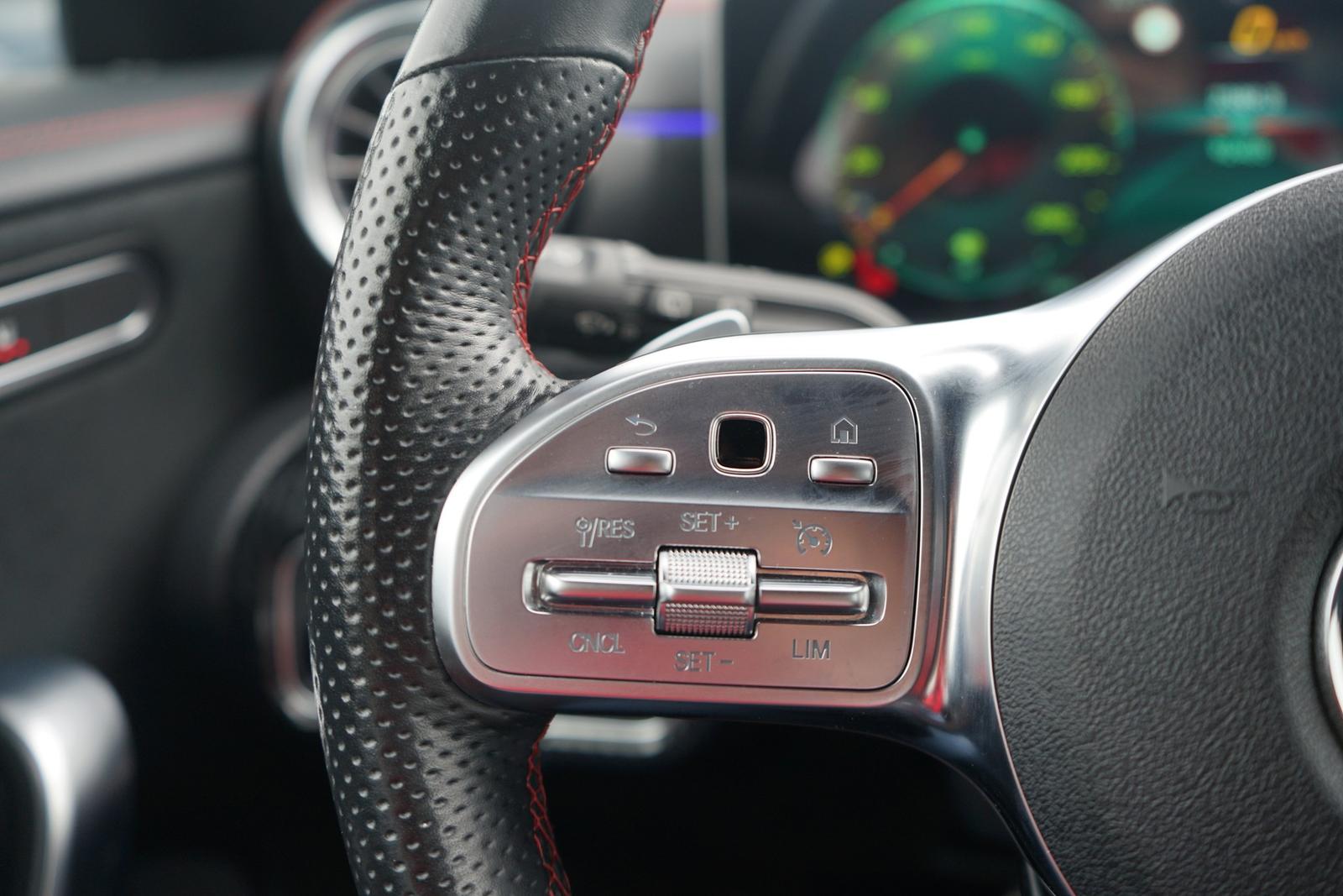 Mercedes-Benz CLA 220 SB AMG Line LED Navi Kamera Spurhalte