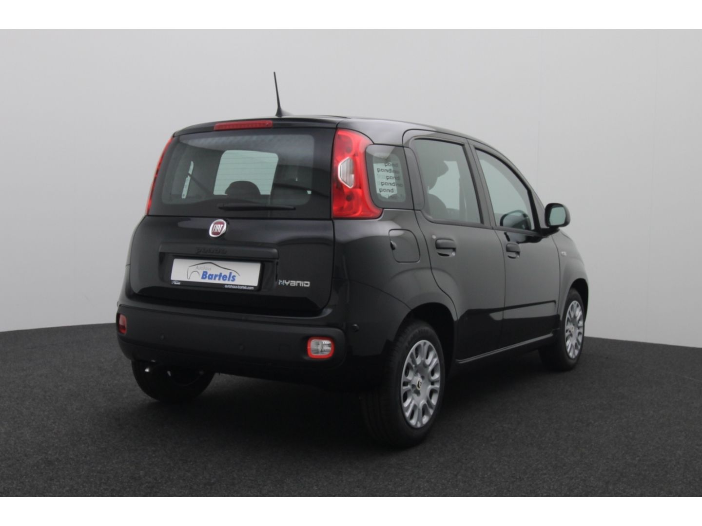 Fahrzeugabbildung Fiat Panda PANDINA ICON 1.0 HYBRID 48 KW (65 PS)