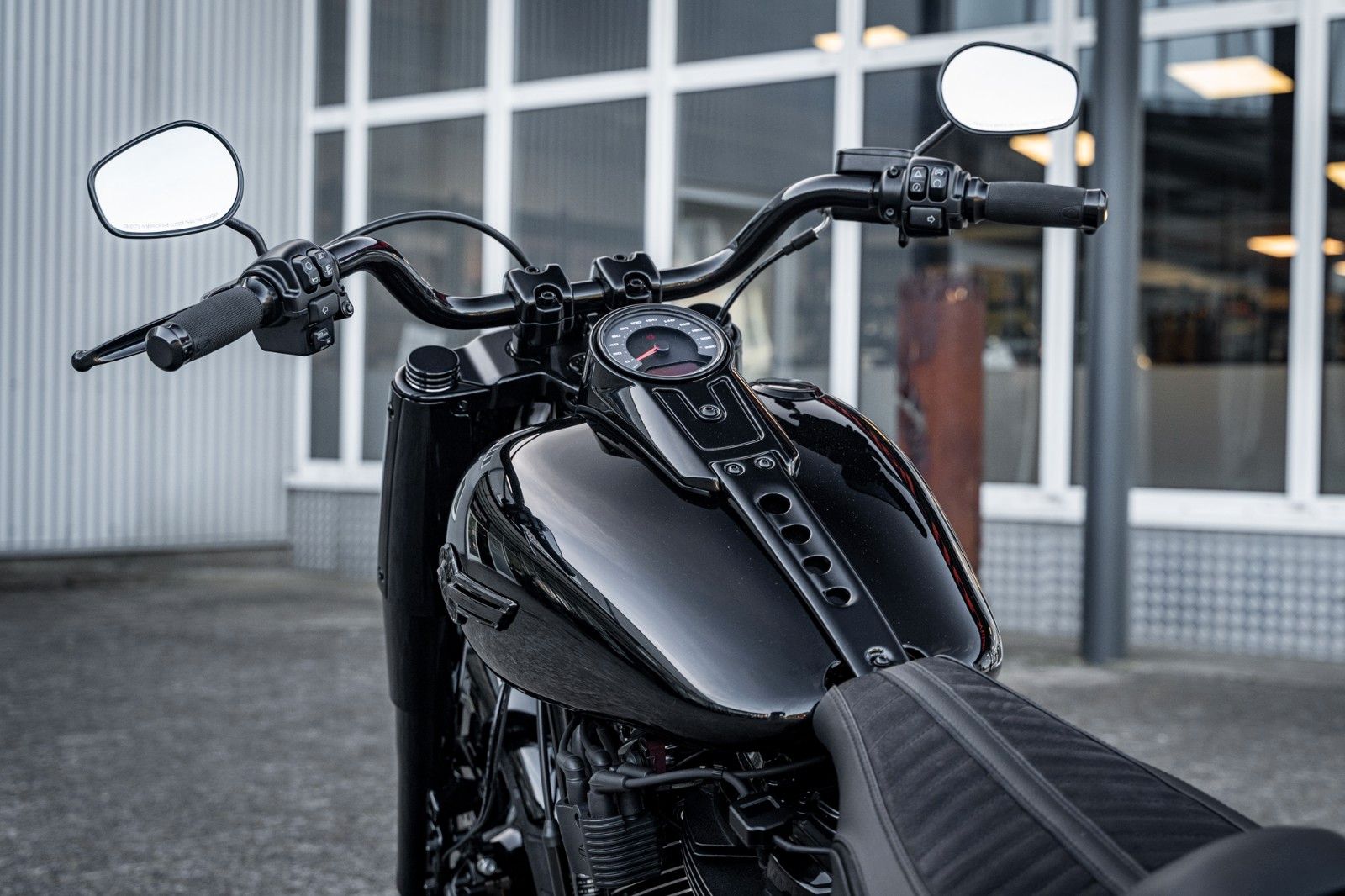 Fahrzeugabbildung Harley-Davidson DARK FAT BOY FLFBS 114 MY24 -KESSTECH-