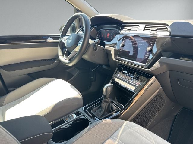 Touran 2.0 TDI DSG HIGHLINE 7-SITZE+AHK+RFK+LED+