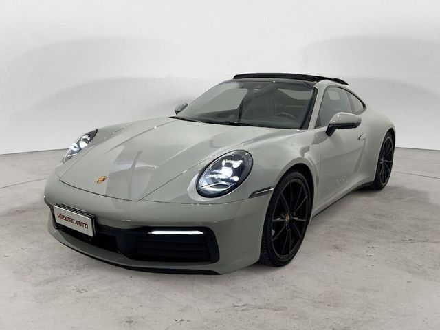 Porsche 911 Carrera 4