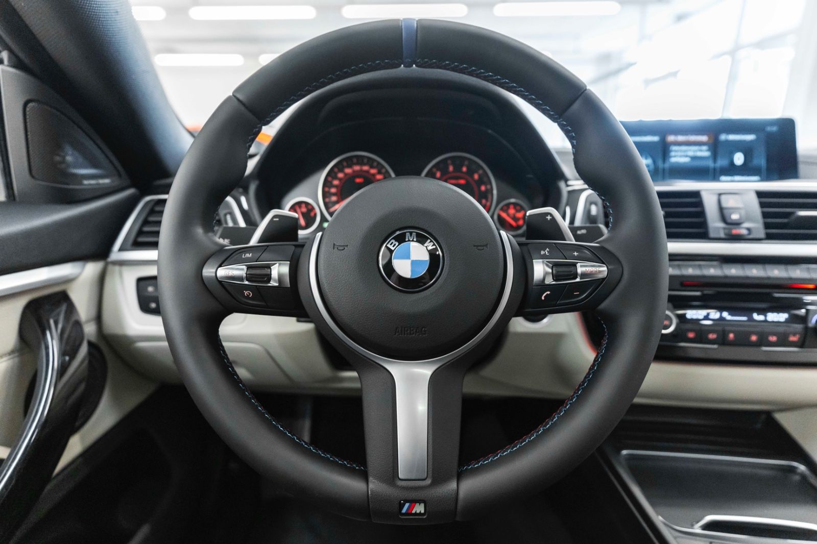 Fahrzeugabbildung BMW 440i GC M-Performance H&K LED CARPLAY KAM SHZ