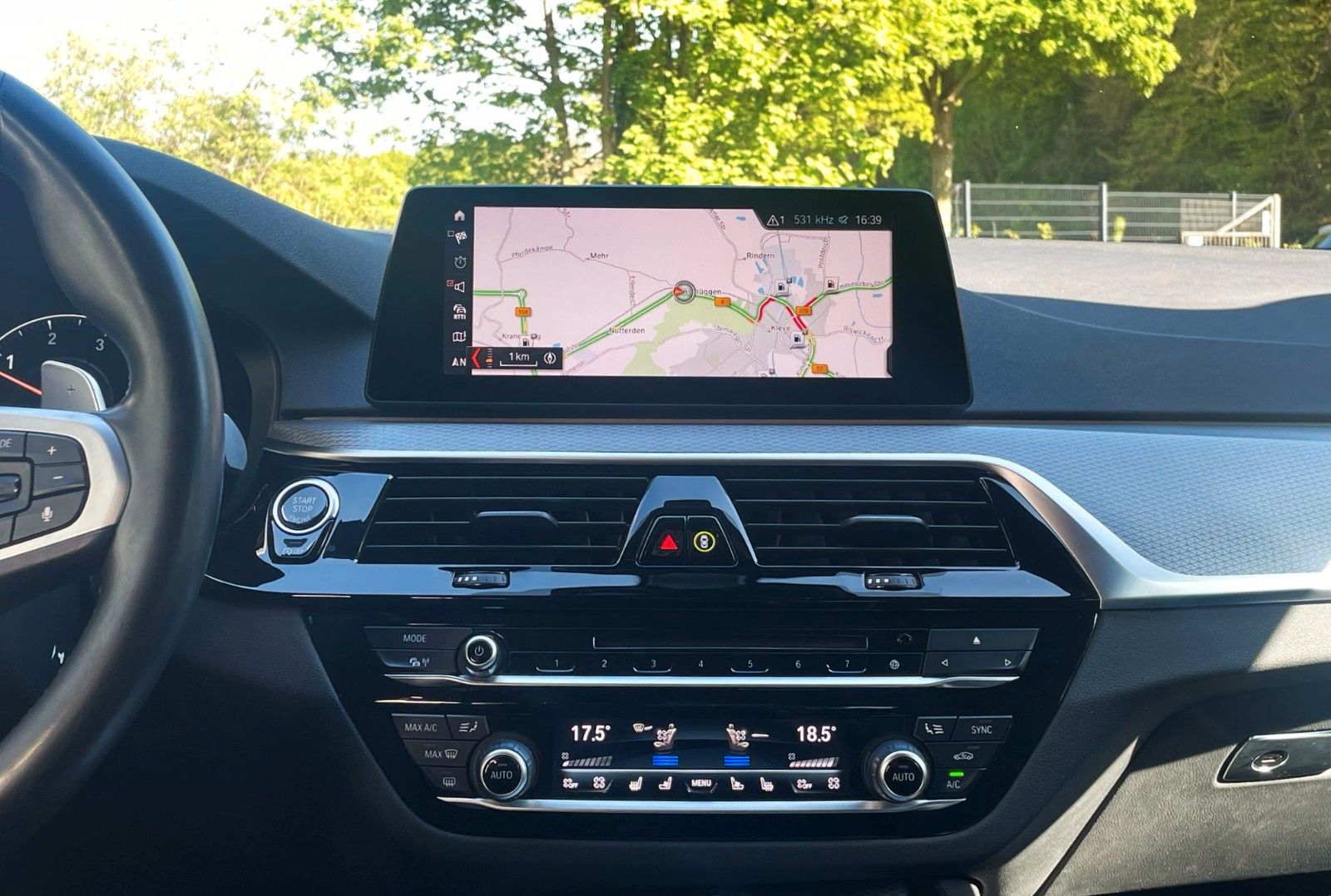 Fahrzeugabbildung BMW 540 d xDrive SAG M SPORT HUD KOMFORTSITZE  DDC