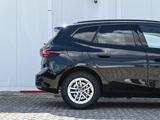 BMW 220i Active Tourer AHK PANO SpSitze RFK ShadowL - BMW 220 Active Tourer in München