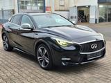 Infiniti Q30 1.6/Navi/P-Dach/360°-Kamera - Infiniti