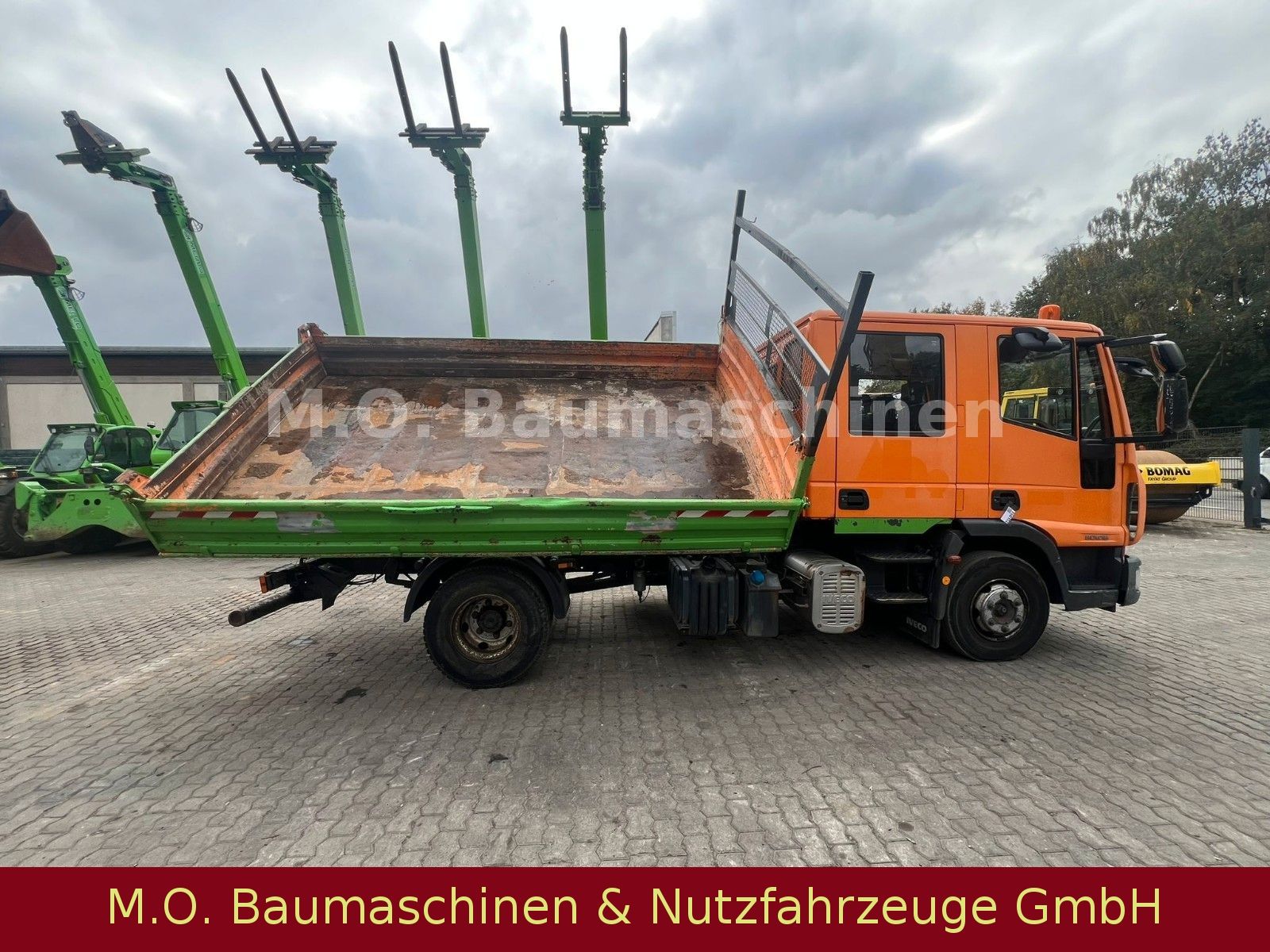 Fahrzeugabbildung Iveco Eurocargo 80E18 Doka 3.Seitenkipper