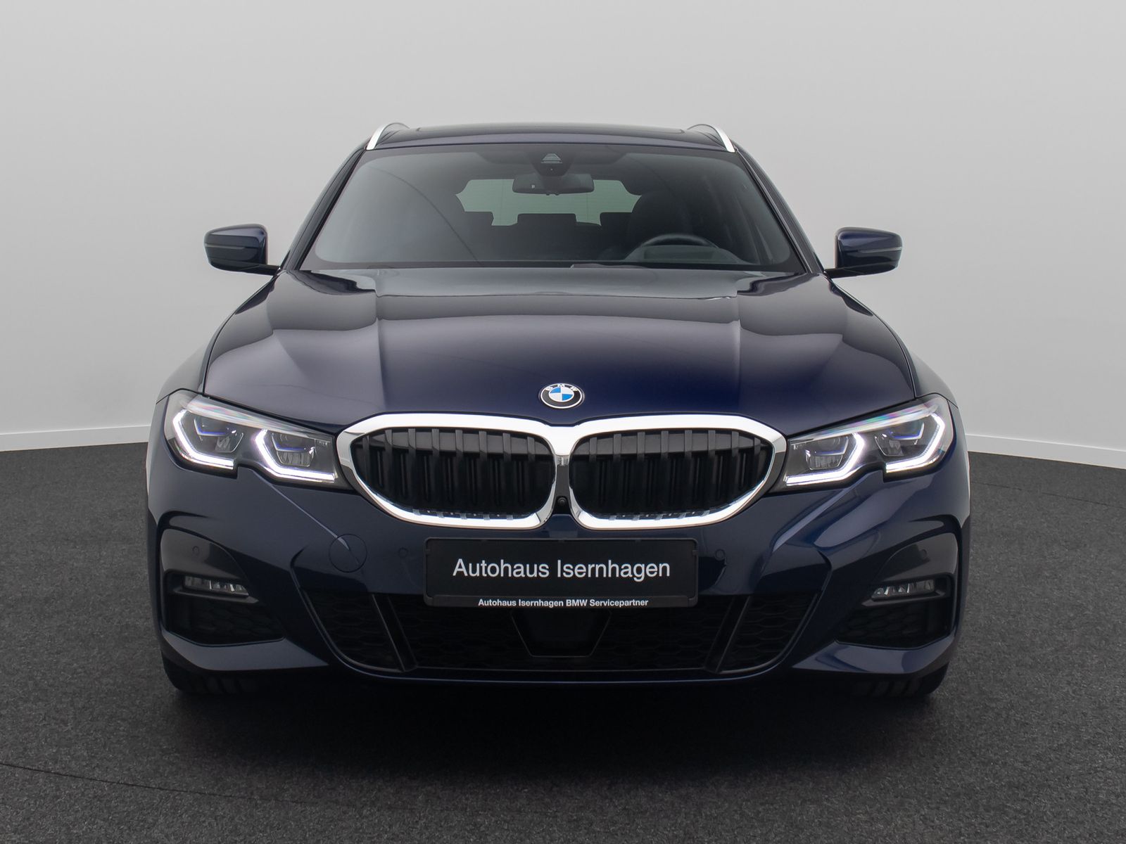 Fahrzeugabbildung BMW 330e xD M Sport 360&deg; HUD Panorama Individual 19"