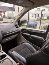 Lancia Voyager 3.6 V6 VVT 24v Platinum Automatik Pl... - Lancia Voyager von privat