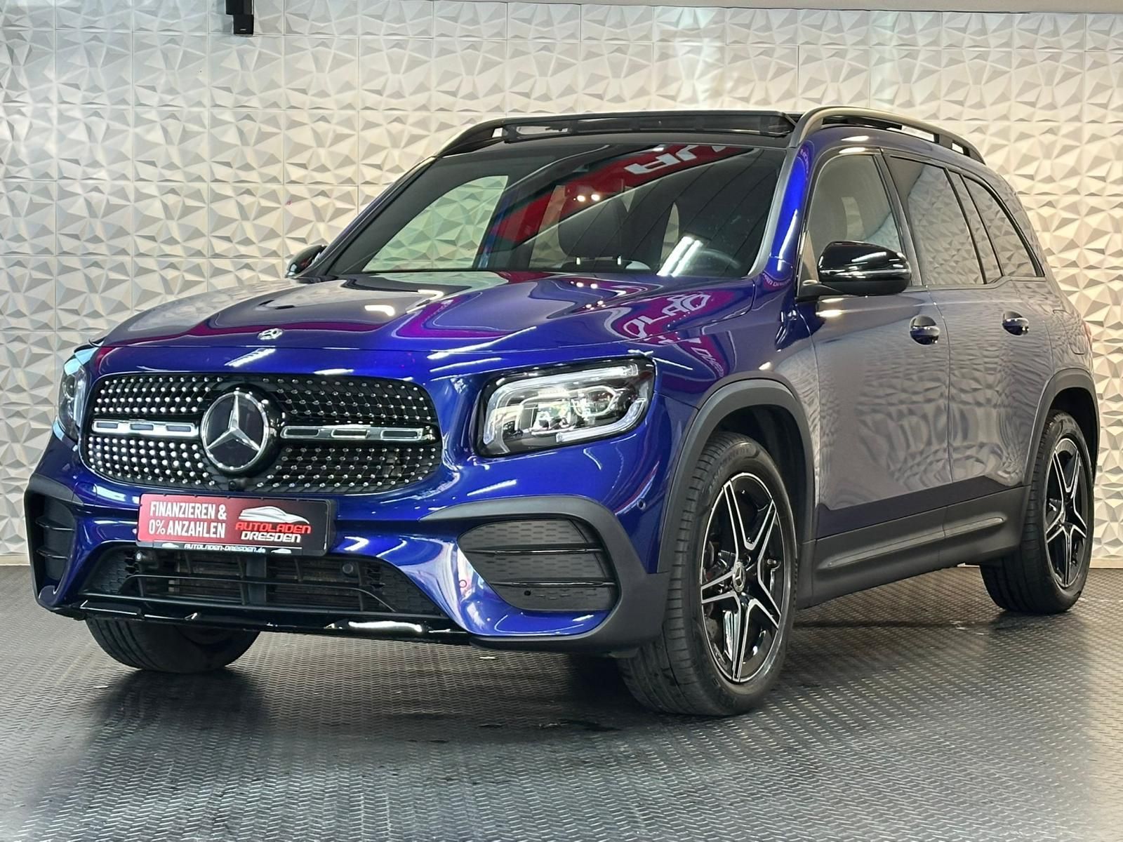 MERCEDES-BENZ GLB250 4M AMG NIGHT BRABUS B25* LED#PANO#AHK#SHZ - Image 4