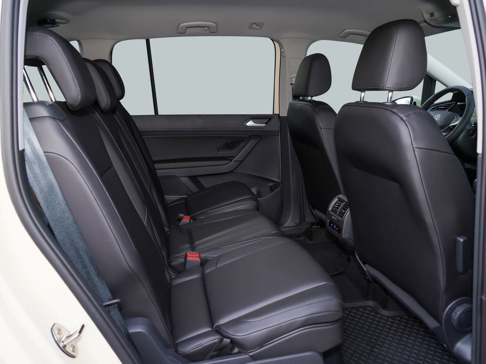Volkswagen Touran - Bild 9