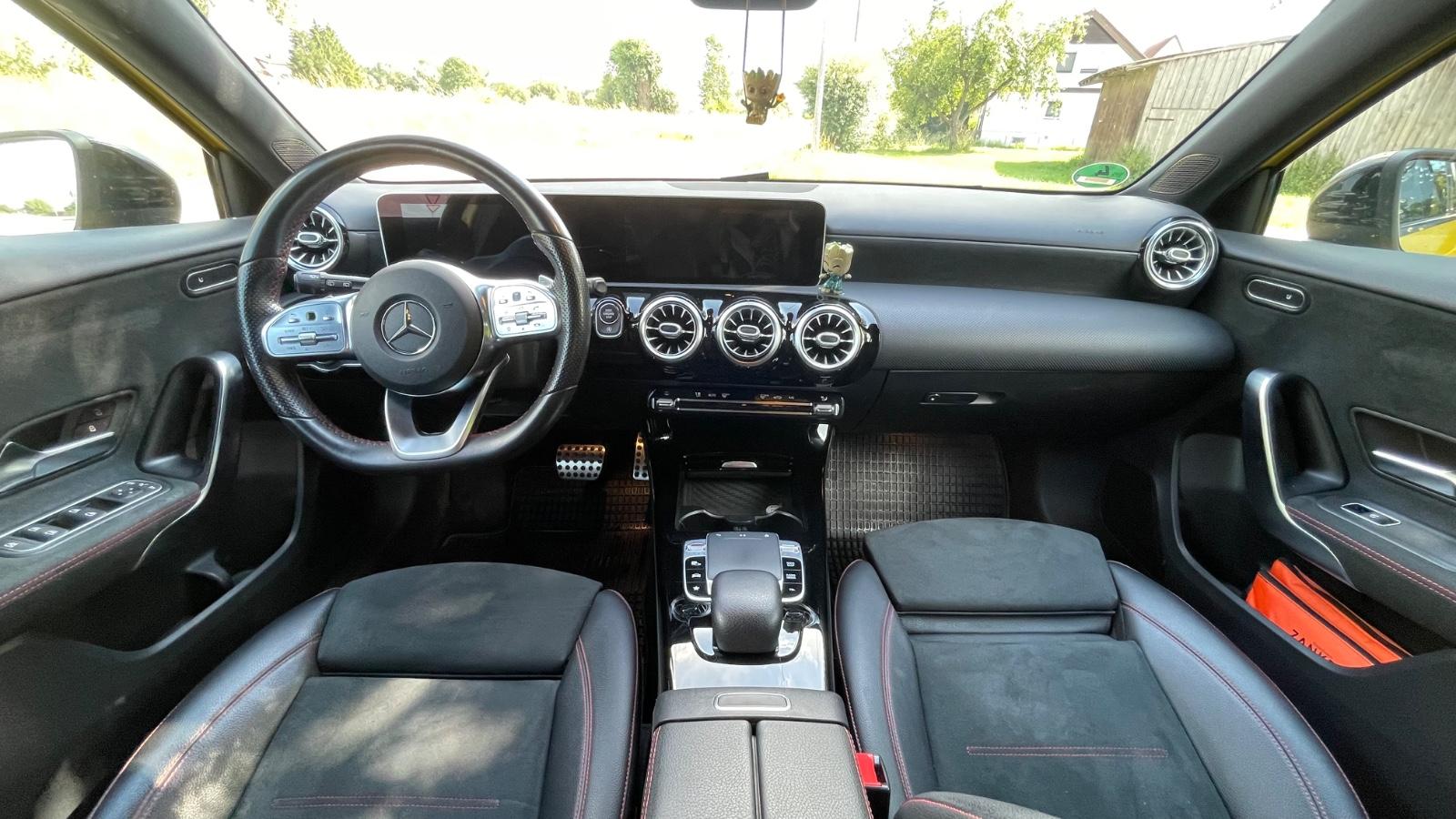 Mercedes-Benz A 250 DCT -