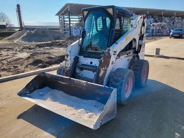 Bobcat S 300