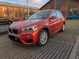 BMW X1 sdrive 20i, Top Zustand, Rentnerfahrzeug - : Geländewagen, Rent